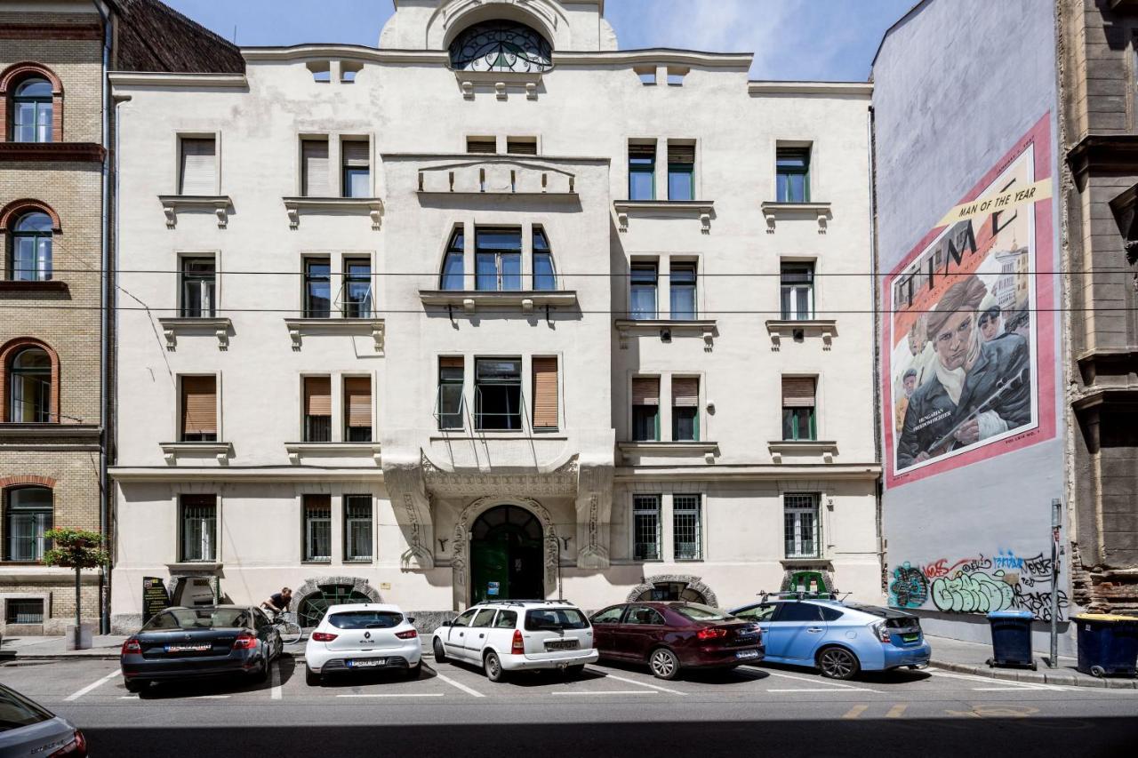 Hungarian Rebelian With Ac Leilighet Budapest Eksteriør bilde